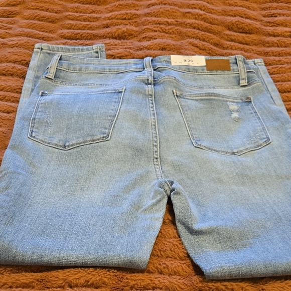 Judy Blue Skinny Fit Light Blue Distressed Jeans - Picture 5 of 6